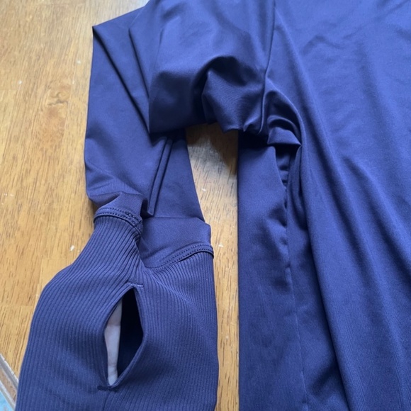 BUNDLE Peloton Purple Cranberry Standard Long Sleeve Shirt and Tank Top, Size M - Picture 10 of 12